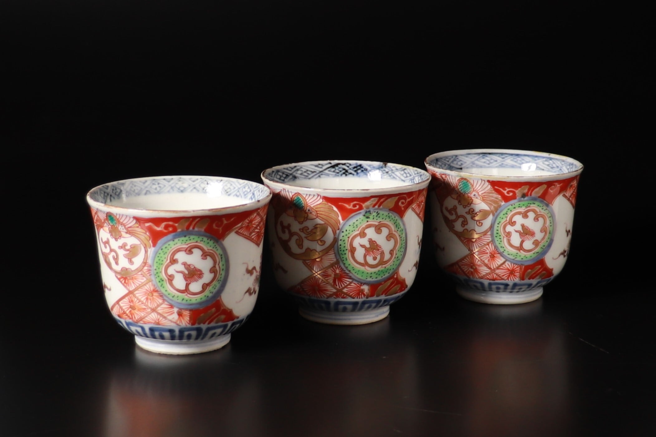 古伊万里輪繋ぎ透かし鉢(1700年代)