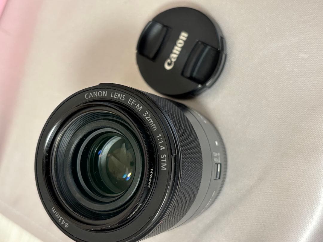 Canon EF-M 32mm f/1.4 STM レンズ【値下げ】 Amazon.com : Canon EF-M 32mm f/1.4 STM Lens (Renewed) : Electronics